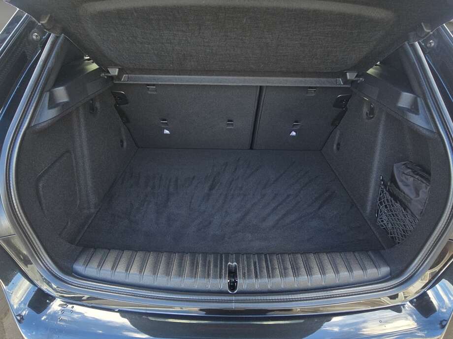 BMW 118 (Bild 15/18)