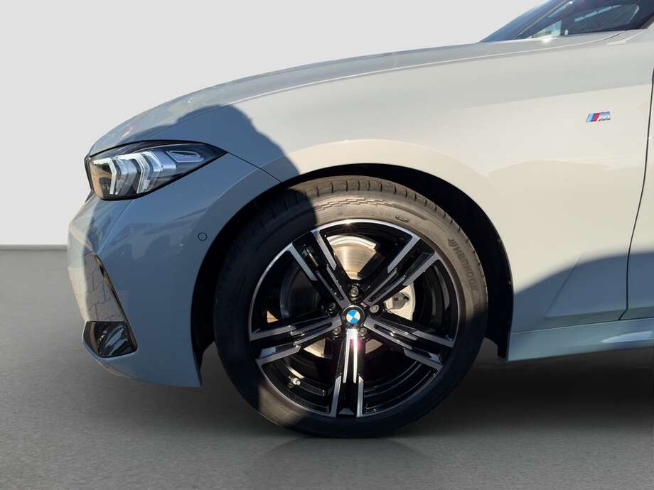 BMW 320 (Bild 9/14)