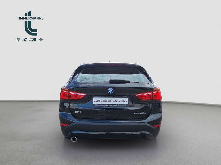 BMW X1 (Bild 4/18)