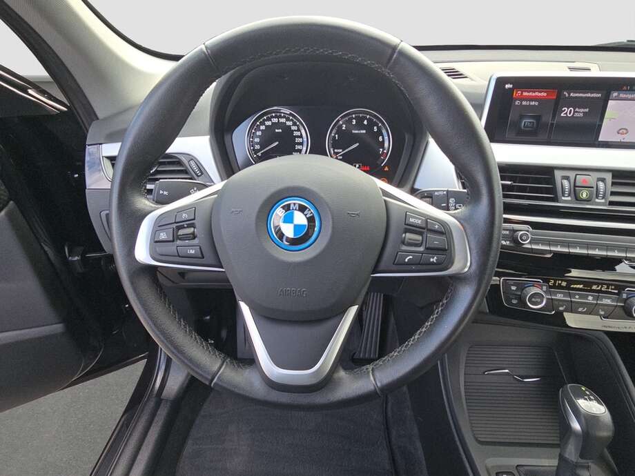 BMW X1 (Bild 12/18)