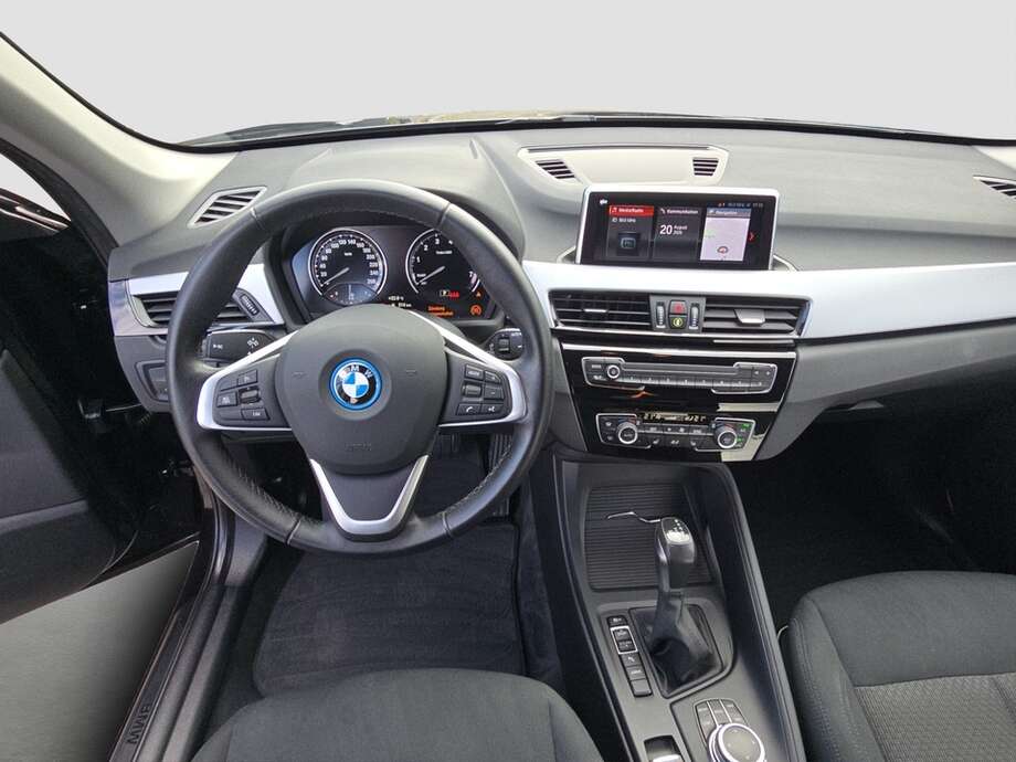 BMW X1 (Bild 13/18)