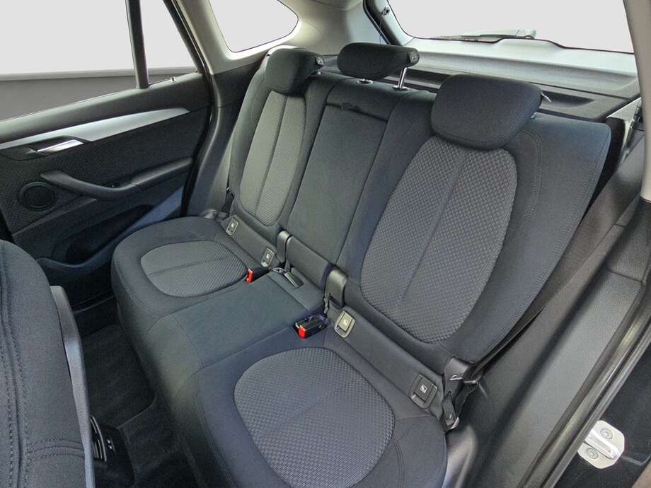 BMW X1 (Bild 14/18)