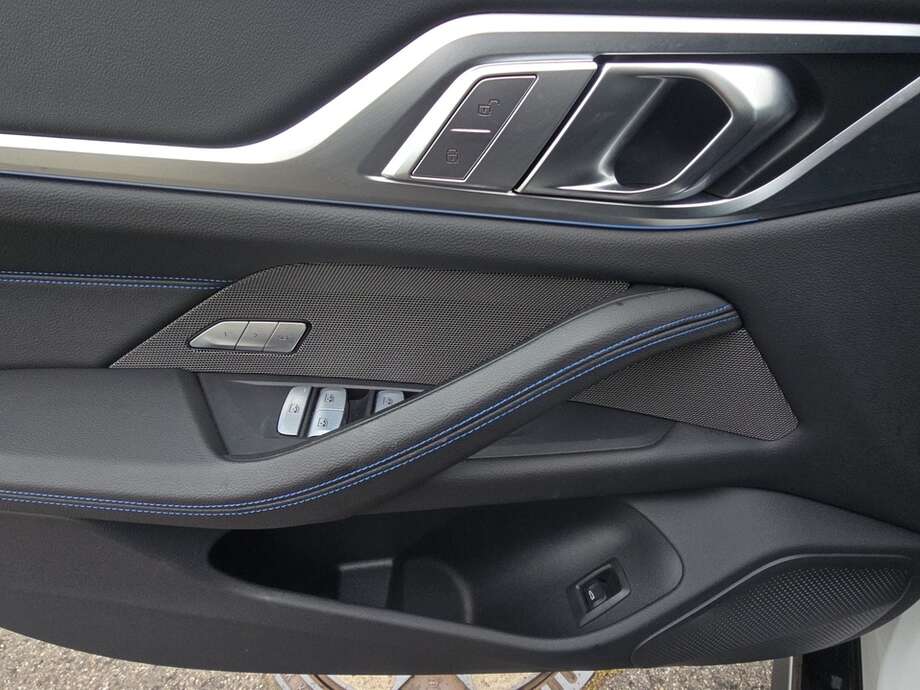 BMW i4 (Bild 16/19)