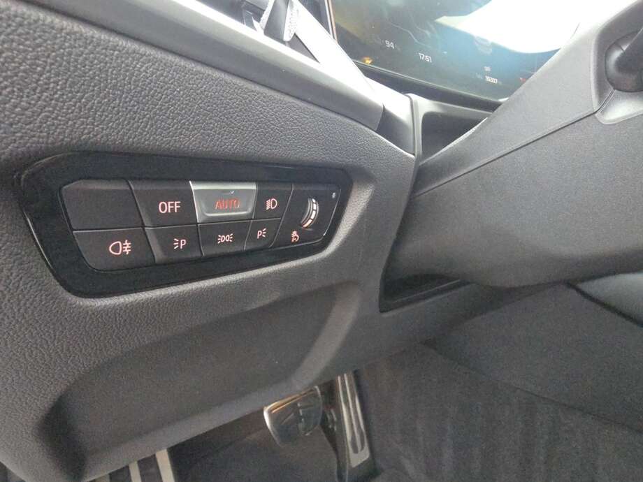 BMW i4 (Bild 17/19)