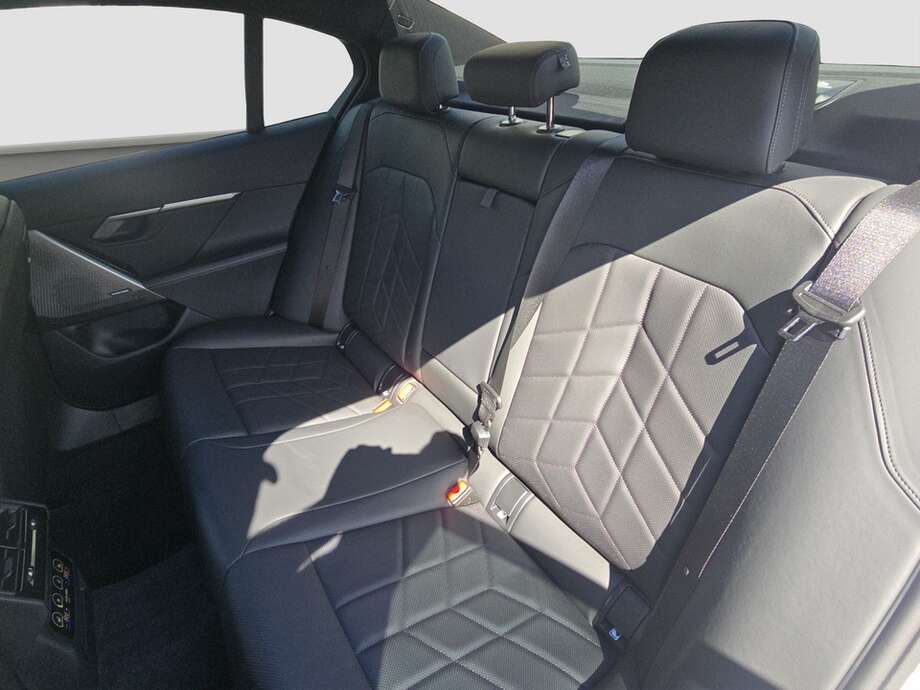 BMW 520 (Bild 15/21)