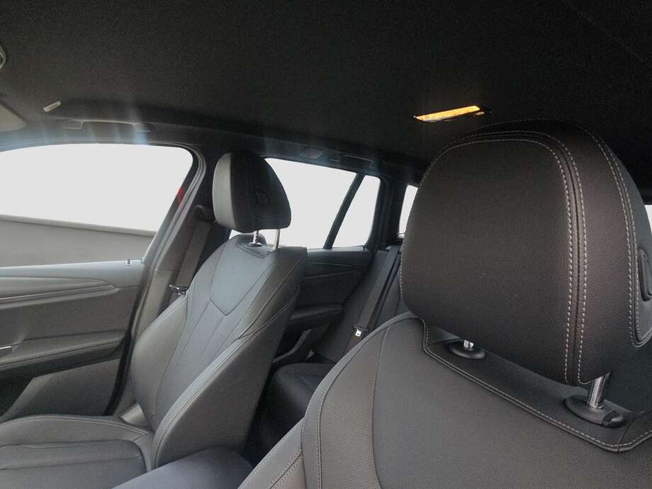 BMW X3 (Bild 13/21)