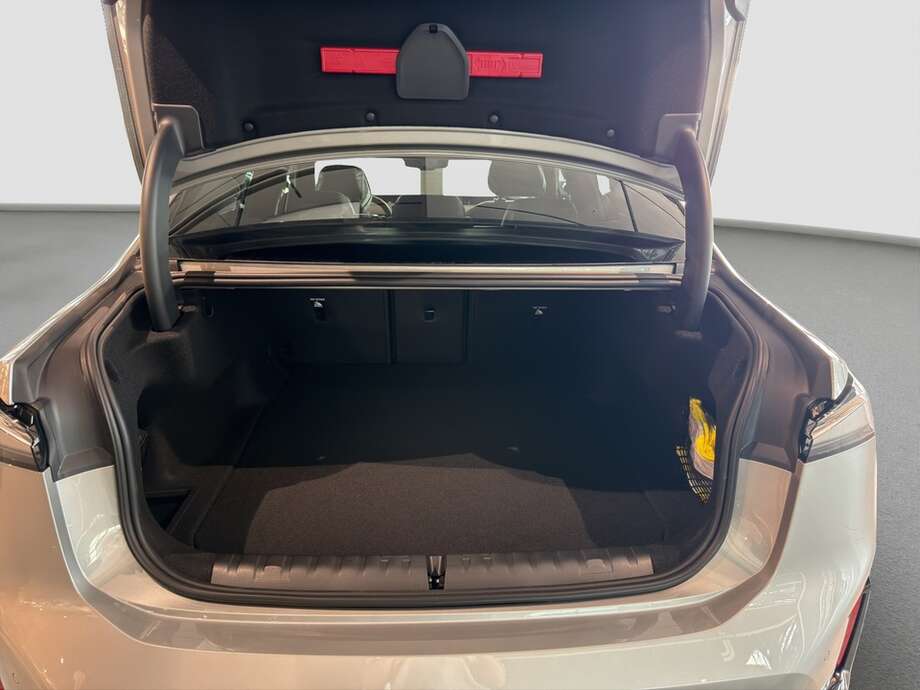 BMW i3 (Bild 15/18)