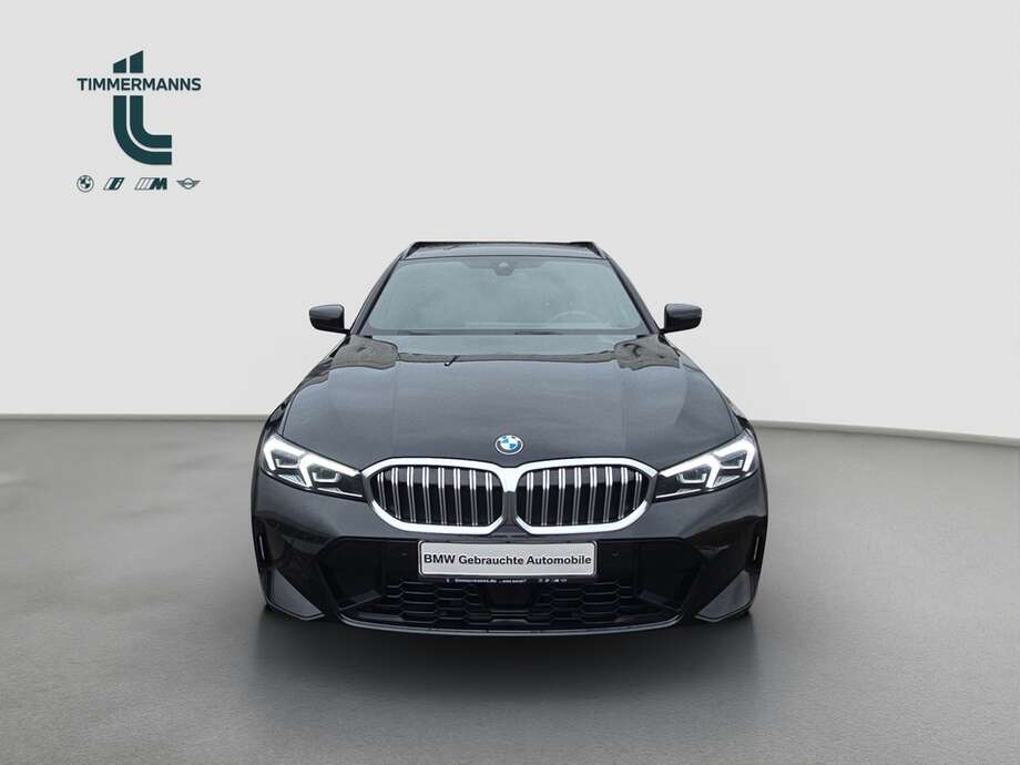 BMW 320 (Bild 8/18)