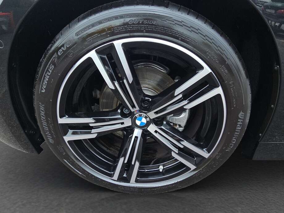 BMW 320 (Bild 9/18)