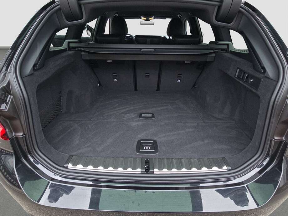BMW 320 (Bild 15/18)