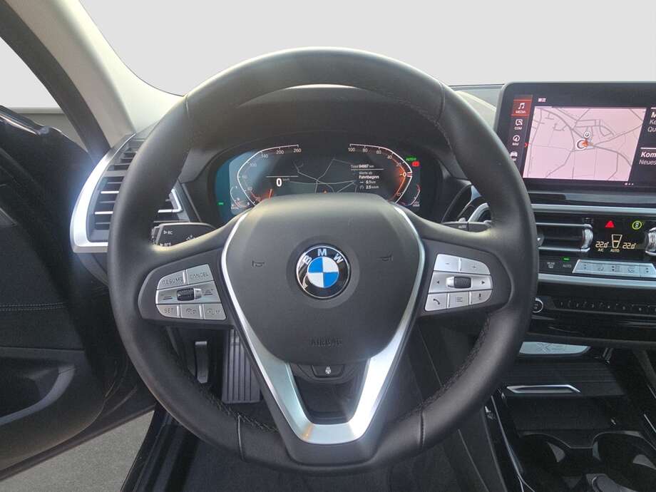 BMW X3 (Bild 12/19)