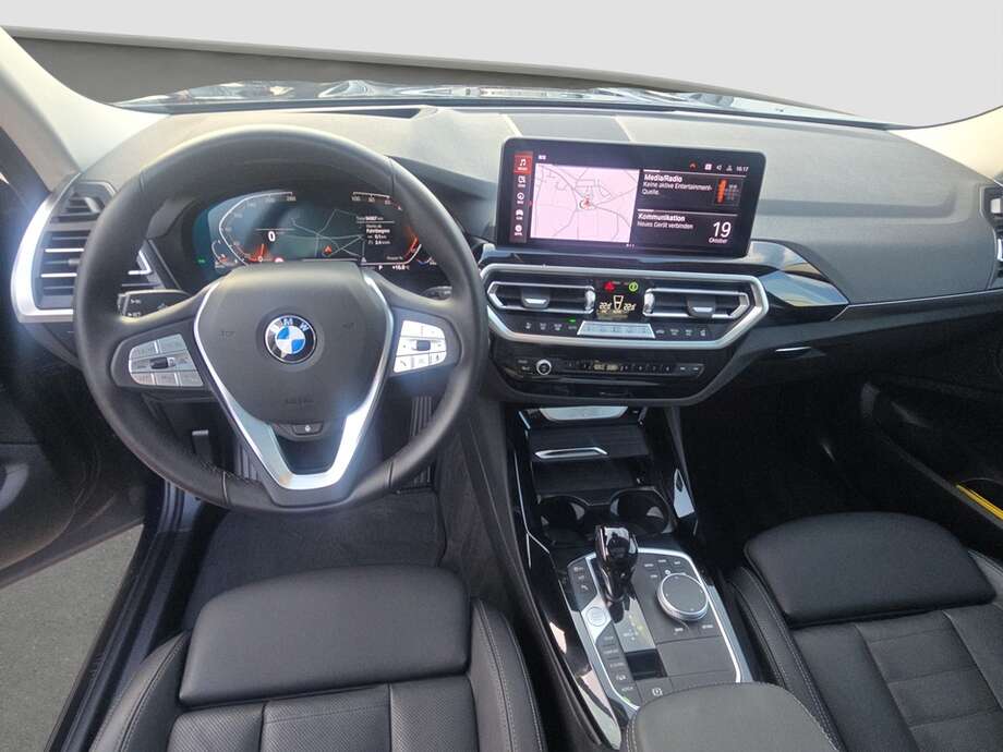 BMW X3 (Bild 13/19)