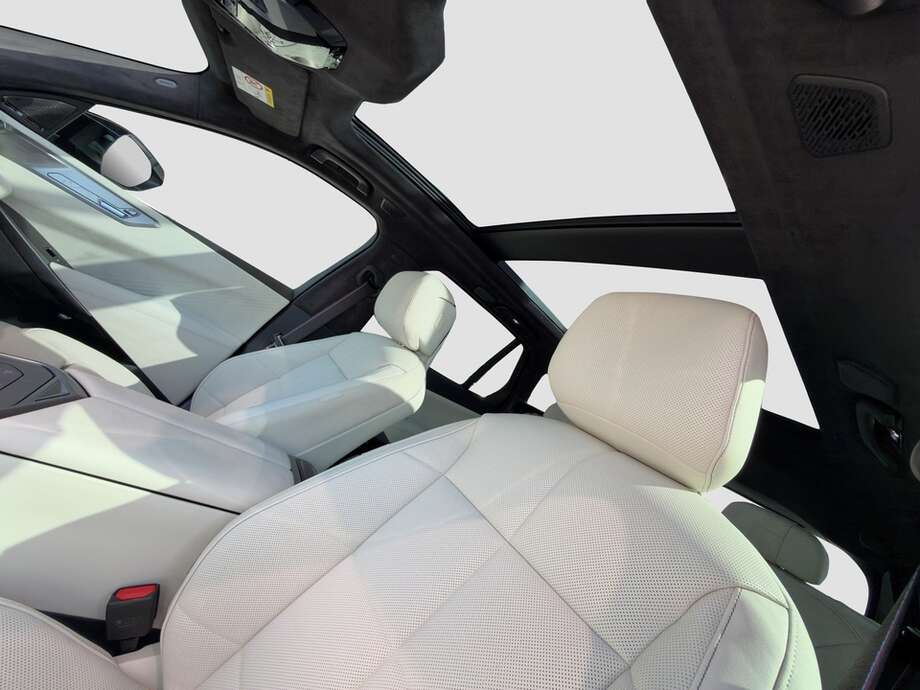 BMW X5 (Bild 11/17)