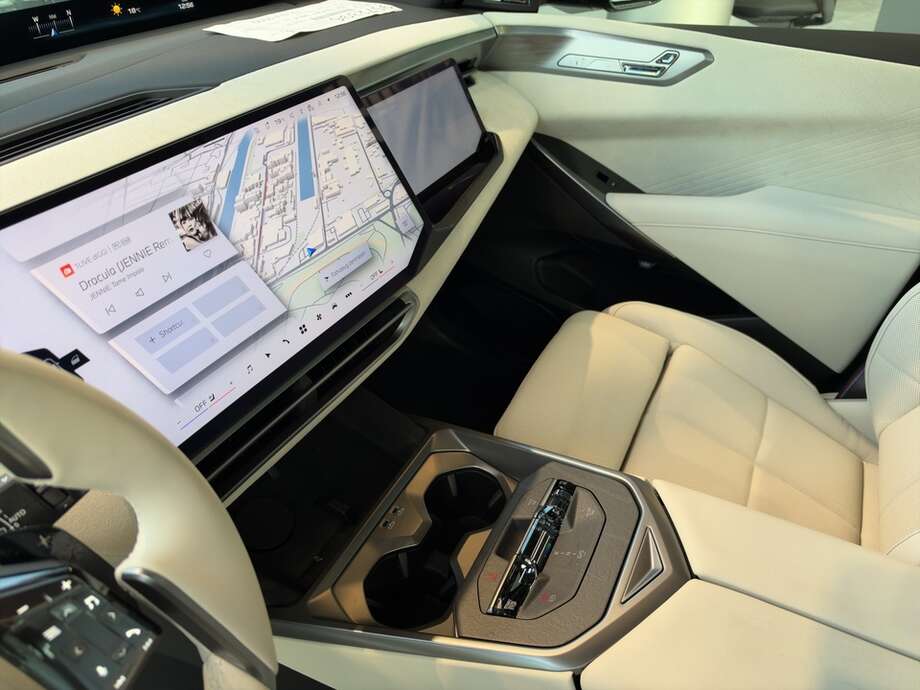 BMW X5 (Bild 17/17)