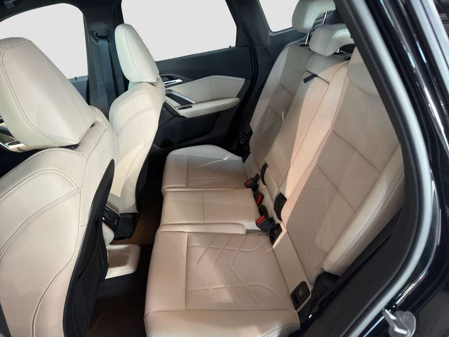 BMW X1 (Bild 15/16)