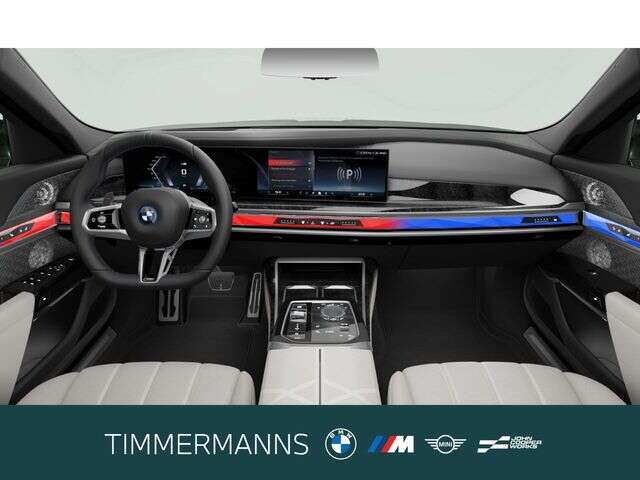BMW M760 (Bild 4/5)