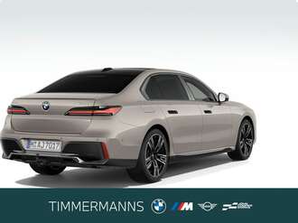 BMW 740 (Bild 2/5)