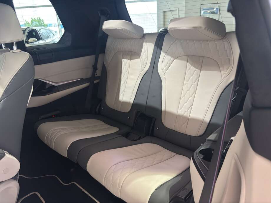 BMW X7 M60 (Bild 20/22)