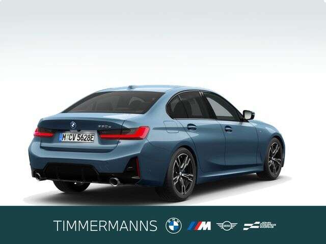 BMW 330 (Bild 2/5)