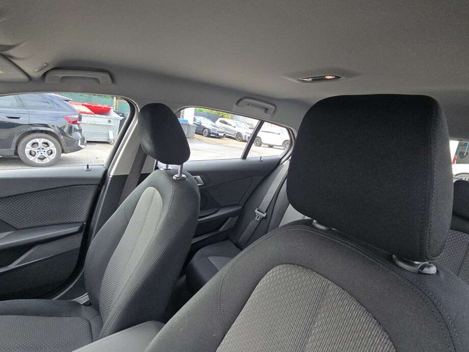 BMW 116 (Bild 12/19)