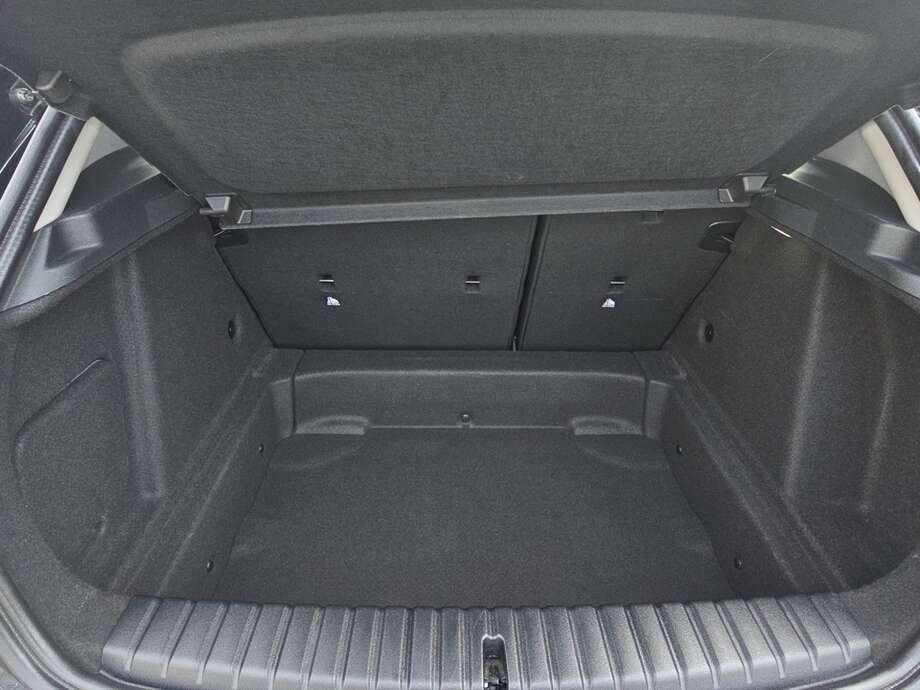 BMW 116 (Bild 16/19)