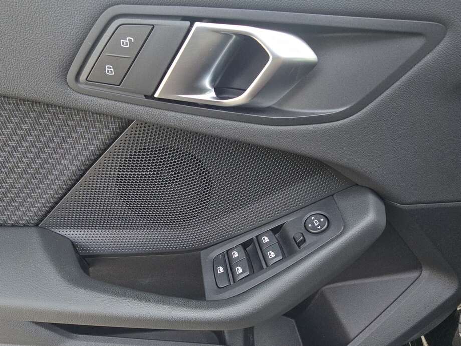 BMW 116 (Bild 17/19)