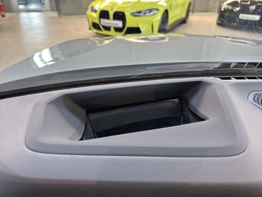 BMW 318 (Bild 18/23)