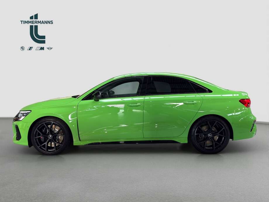 AUDI RS3 (Bild 2/17)