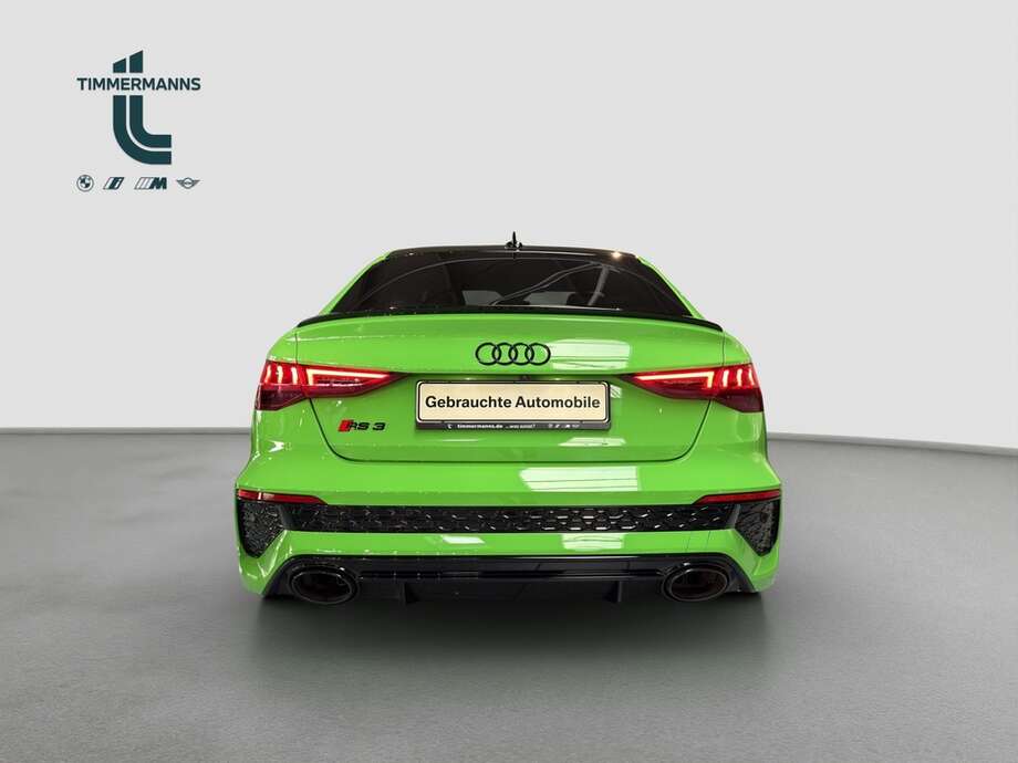 AUDI RS3 (Bild 4/17)