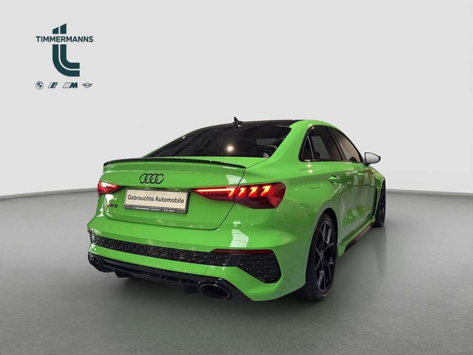 AUDI RS3 (Bild 5/17)