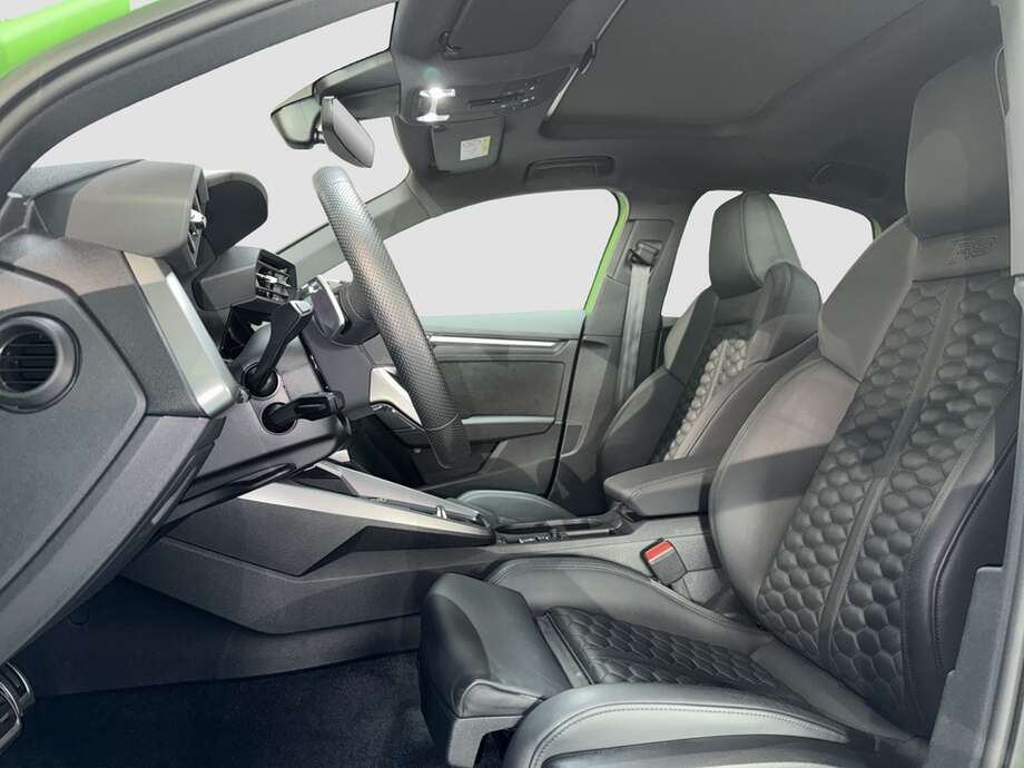 AUDI RS3 (Bild 10/17)