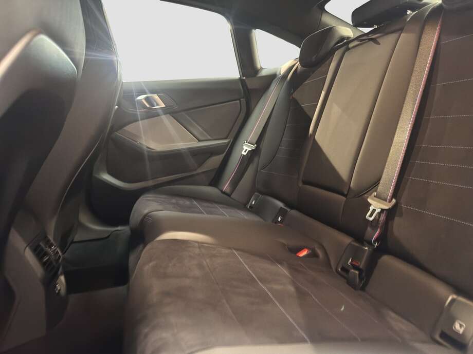 BMW M235i (Bild 14/15)