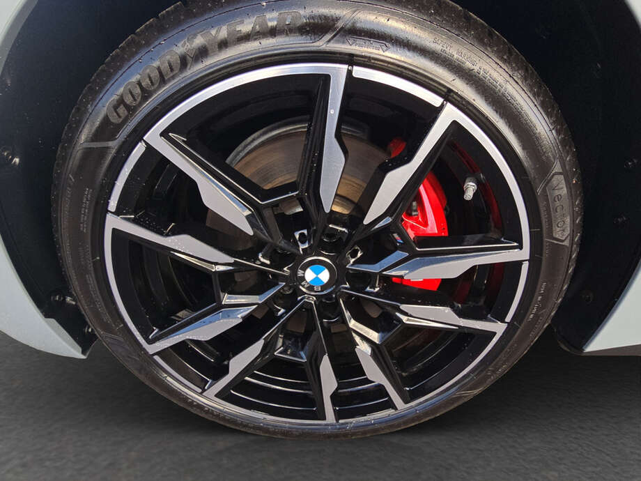 BMW i4 (Bild 9/19)