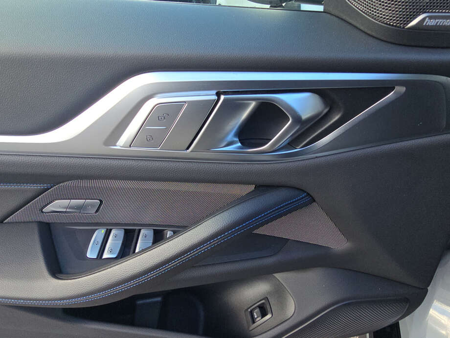 BMW i4 (Bild 16/19)