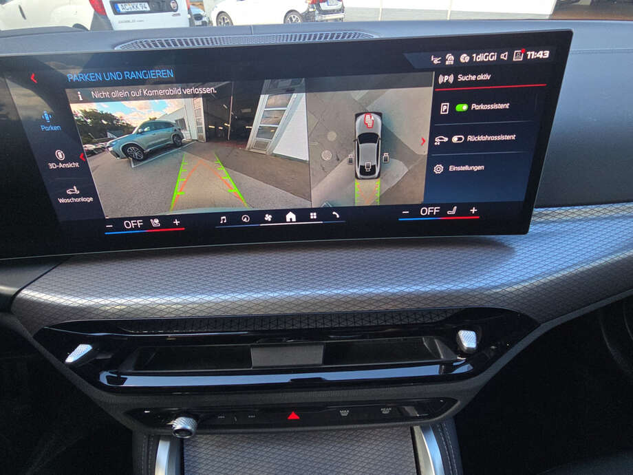BMW i4 (Bild 19/19)
